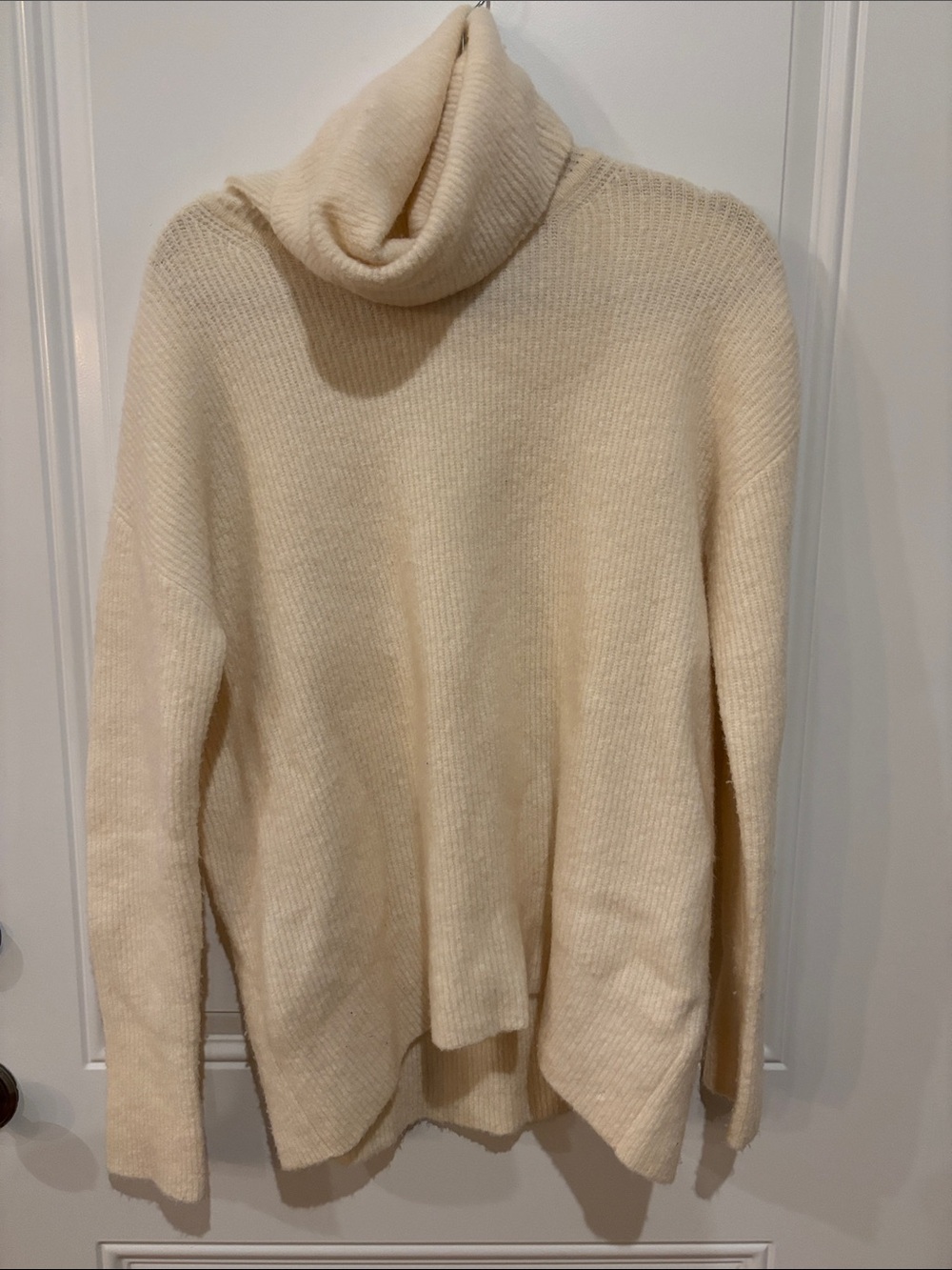 Theory oversized Cream Turtleneck Ribbed Sweater